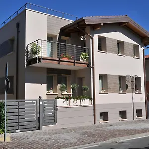 Couette-café Vieulif, Moniga del Garda