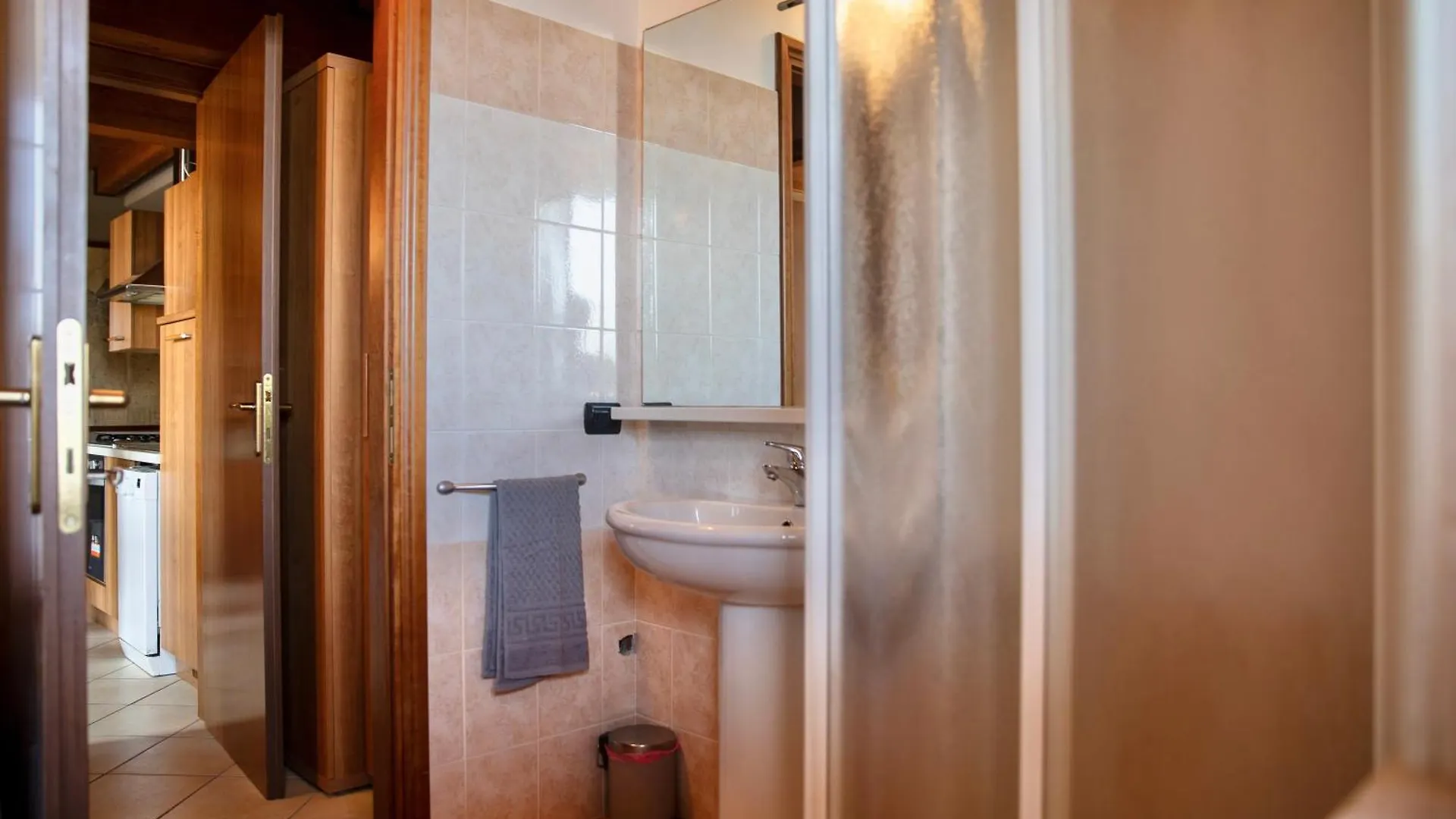 La Casa Di Monica Con Piscina E Terrazza Apartment Moniga del Garda Italy